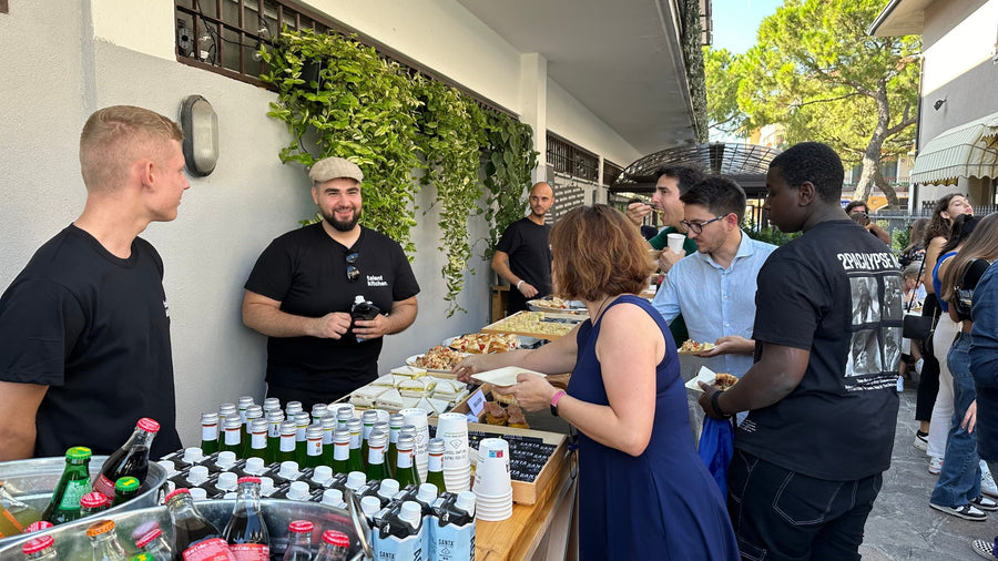 Buffet e vini del Lugana con il Sindaco di Sirmione al Talent Kitchen Food Hub – foto 3